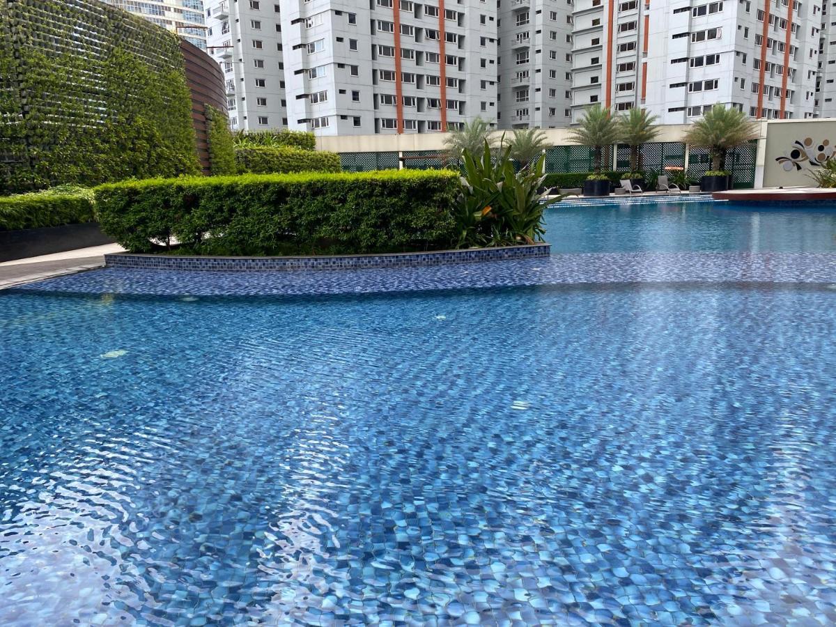 Penthouse Perfection Air Makati Apartment Manila Bagian luar foto