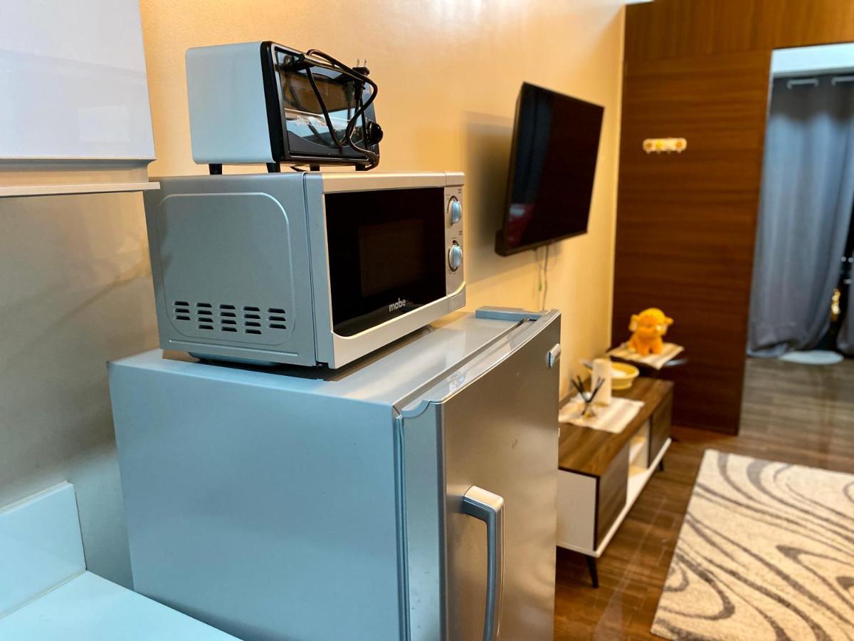 Penthouse Perfection Air Makati Apartment Manila Bagian luar foto
